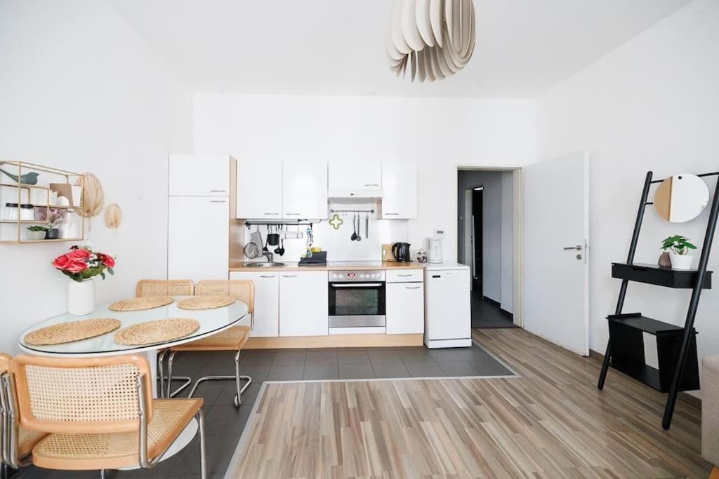 Stylish Haven-Near Brunnenmarkt Wien Ngoại thất bức ảnh