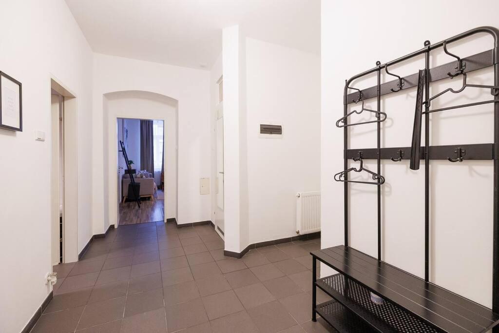 Stylish Haven-Near Brunnenmarkt Wien Ngoại thất bức ảnh